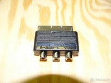 PlayStation SONY redukce Cinch/Scart