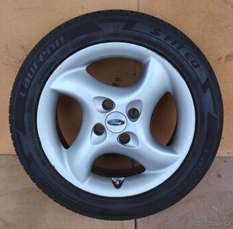 Alu kola Ford s pneu Continental 195/55 R16, vzorek 6 mm