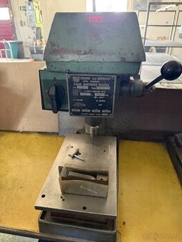 Stolní vrtačka Jihokov – kompaktní