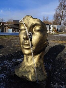 Zahradní dekorace Ženská tvář