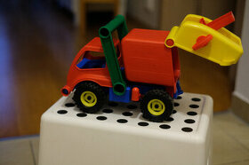 Lena auto POPELÁØSKÉ