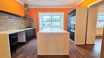 Prodej bytu 4+1 s garáží, Paseka, okr. Olomouc