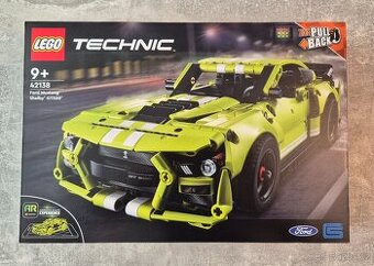 Lego Technic Ford Mustang Shelby GT500 (42138)