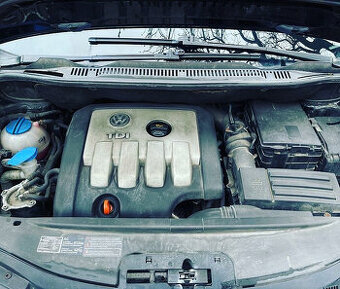Motor naftový BKD 2.0TDI 103KW 16V VW Touran 2006