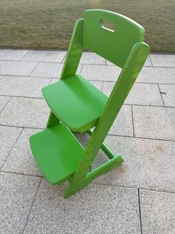 Dětská roustoucí židle