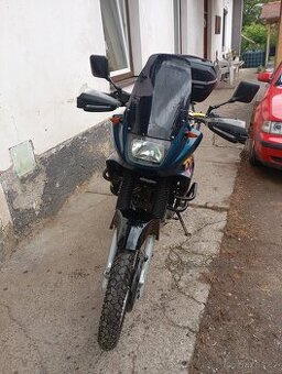 Suzuki DR 650 RSE