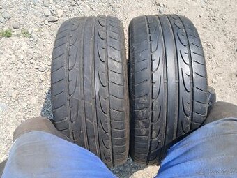 letni dunlop 215/45 R16 se vzorkem 4,5mm