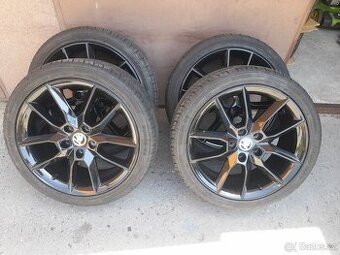 Originál alu kola Škoda model Gemini rozteč 5x112 R18.
