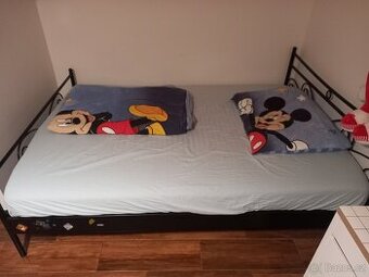 Postel 140cm včetně matrace