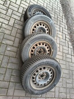 Pneumatiky zimní 215/65 R15