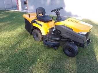 Zahradní traktor Stiga Estate Special(Honda)
