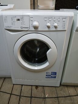 Pračka Indesit 5kg 1000ot