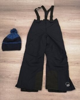 LYŽAŘSKÉ KALHOTY A ČEPICE