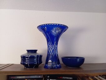 Skleněna váza, keramika