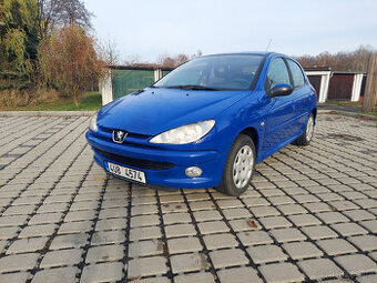 Peugeot 206 1.4i 55kw pouze 125 tis. km