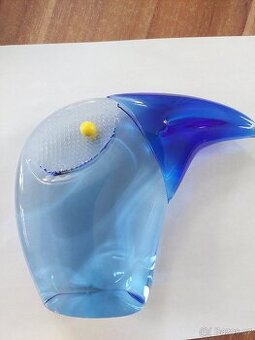 Skleněné těžítko hlava ptáka