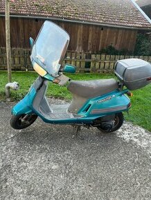 Prodam skútr Peugeot Hercules 125 SR