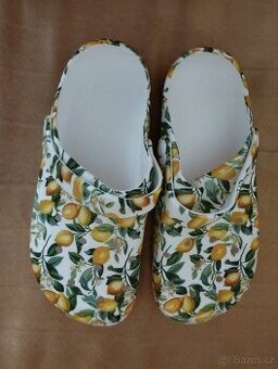 Dámské nazouváky vel.41