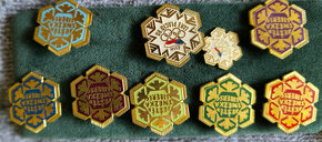 Směs odznaků 600 - 750 ks