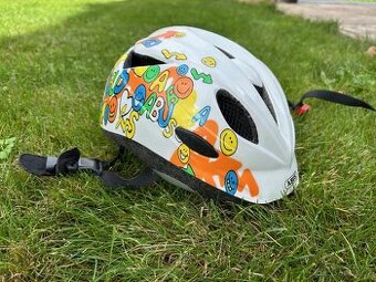 Dětská cyklistická helma Abus