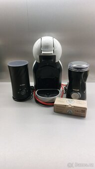 KRUPS KP123B31 kávovar, napěnovač, mlýnek, kapsle