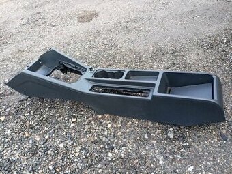 Středový tunel Škoda Octavia III