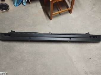 Zadní nárazník trafic