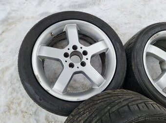 sada Alu kola disky Mercedes