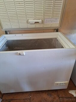 Pultový mrazák ELECTROLUX 200 l – LowFrost & EasyLID