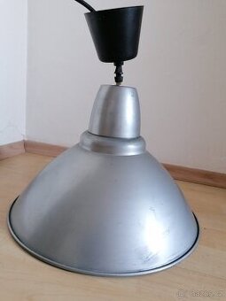 Vintage kovový lustr