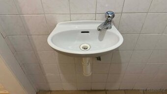 Umyvadlo na wc i baterii