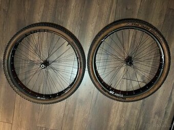 Zapletená karbonová kola DT SWISS XRC 1200, DT SWISS 240s 29