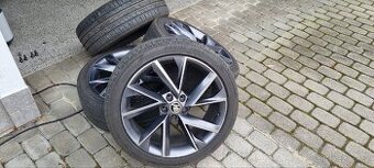 Škoda Superb originál alukola 19"