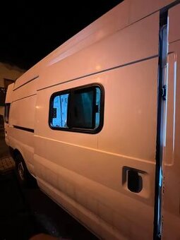 Posuvné karavanové okno 700x400mm - NOVÉ