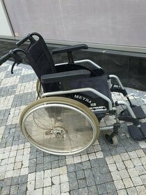 invalidní vozík Meyra, kvalitní výbava