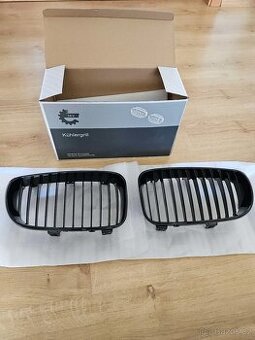 Mřížka chladiče BMW E87 řada 1