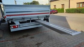 Přívěs vlek podvalnik nájezdy