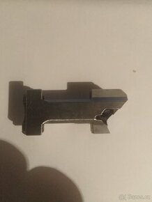 znehodnocený závorník vz.58
