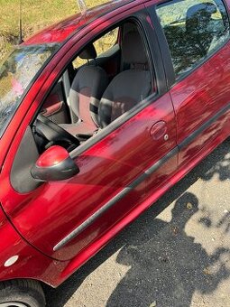 Prodám Peugeot 206 1.4 benzin