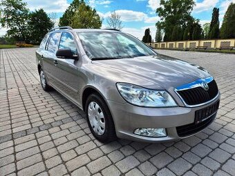 ŠKODA OCTAVIA 2 COMBI facelift 159tis.km pouze servis Škoda - 1