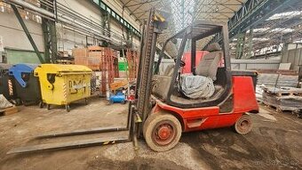 VZV / ještěrka : Linde E40P rok výroby 2000, nosnost 4tuny