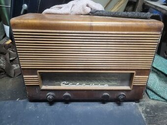 Staré rádio Tesla
