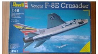 F-8 1/48 revell