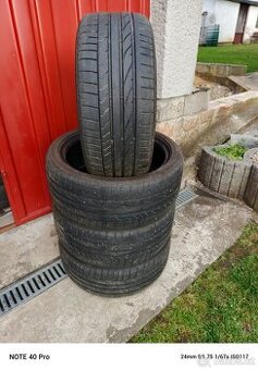 Pneu Bridgestone 215/40/17 letní