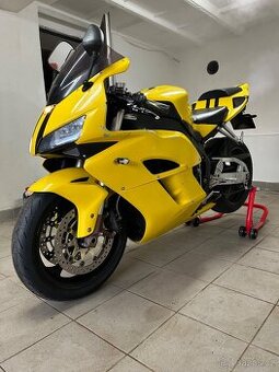 Honda CBR 1000rr 2004