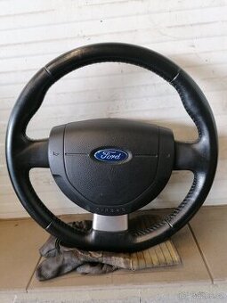 Ford Fusion volant - 1