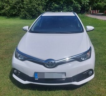 Prodám Toyota Auris kombi