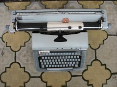 Psací stroj CONSUL s válcem 60cm-sleva 300Kč