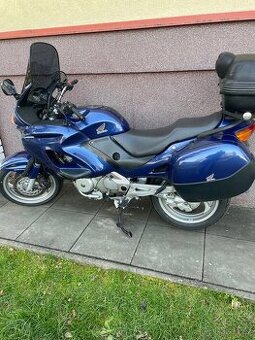 Honda Deauville 650