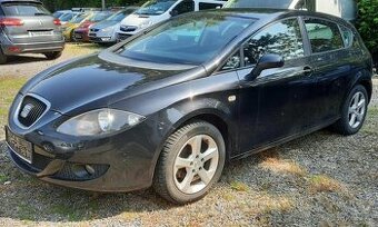 Seat Leon 1.4i 16V, r. 2006, klima, ALU, nová STK, 136000 km